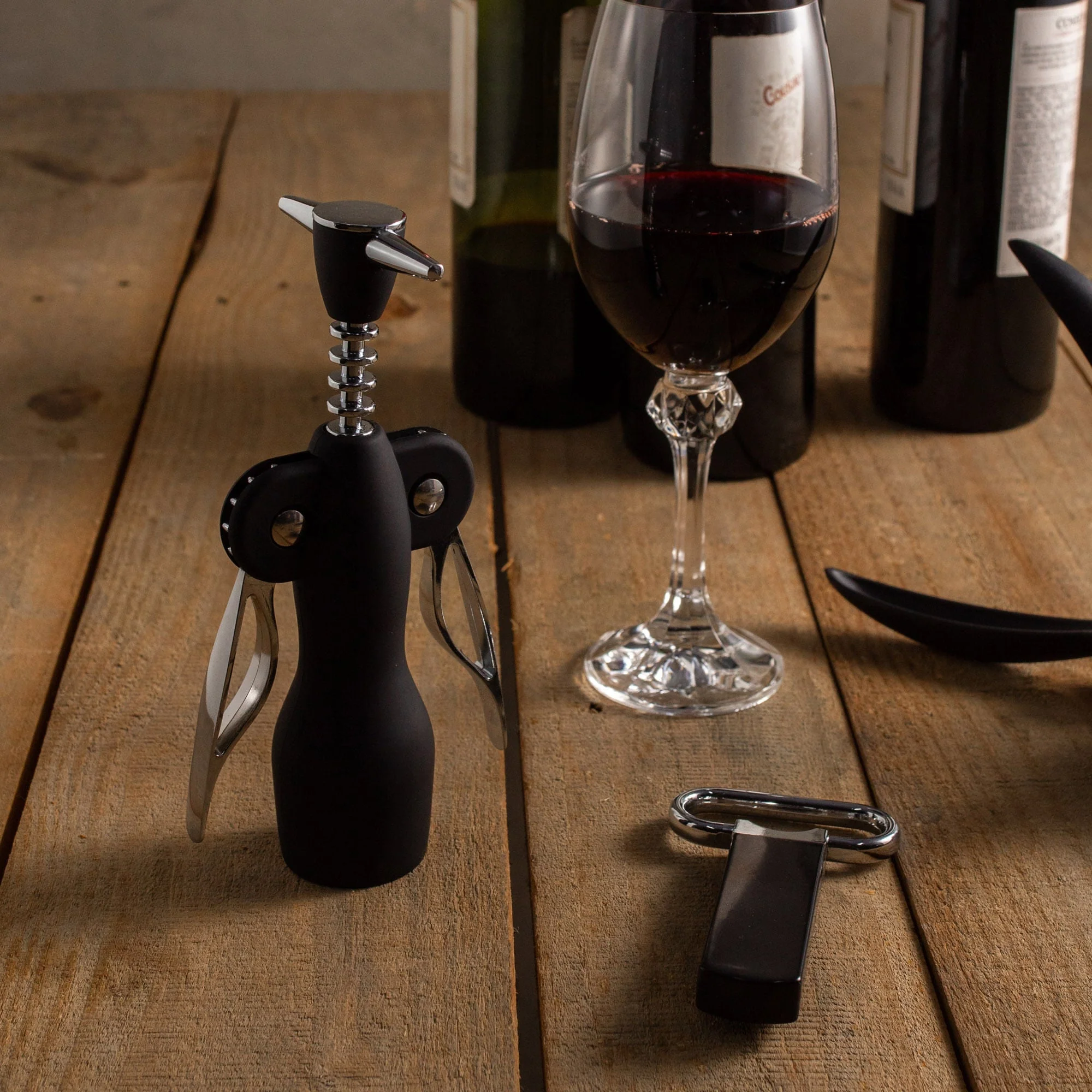Abridor de Vinho Saca-Rolhas Julia em Zamac e Plástico Preto 19cm - Image 2