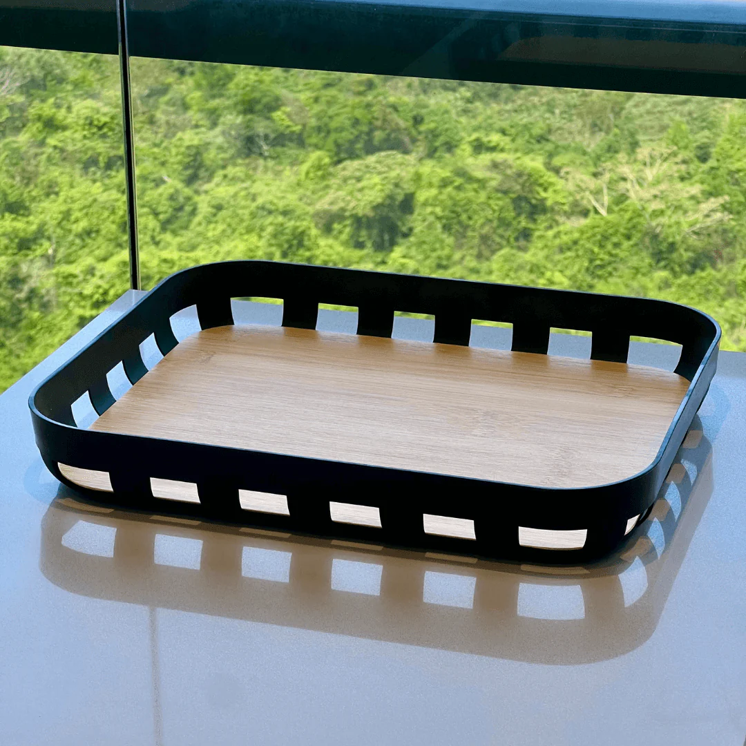 Bandeja Retangular Lume Plástico e Bambu Preta 35,5cm