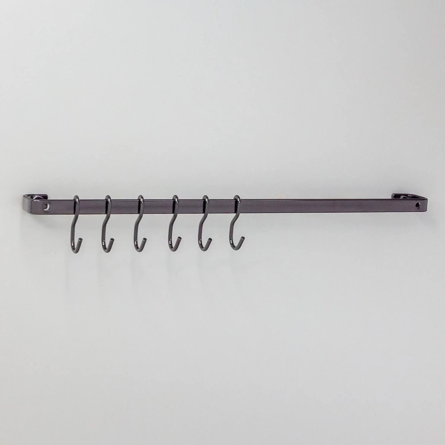 Barra de Piatina 45cm Ônix com 6 Ganchos