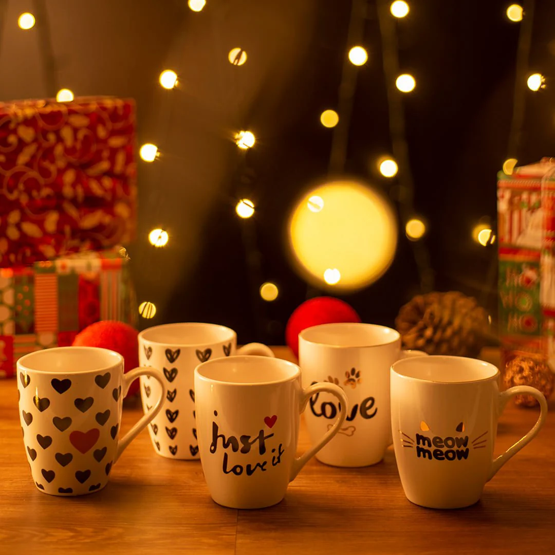 Caneca de Porcelana Cute Hearts Corações Preto e Branco 350ml - Image 5