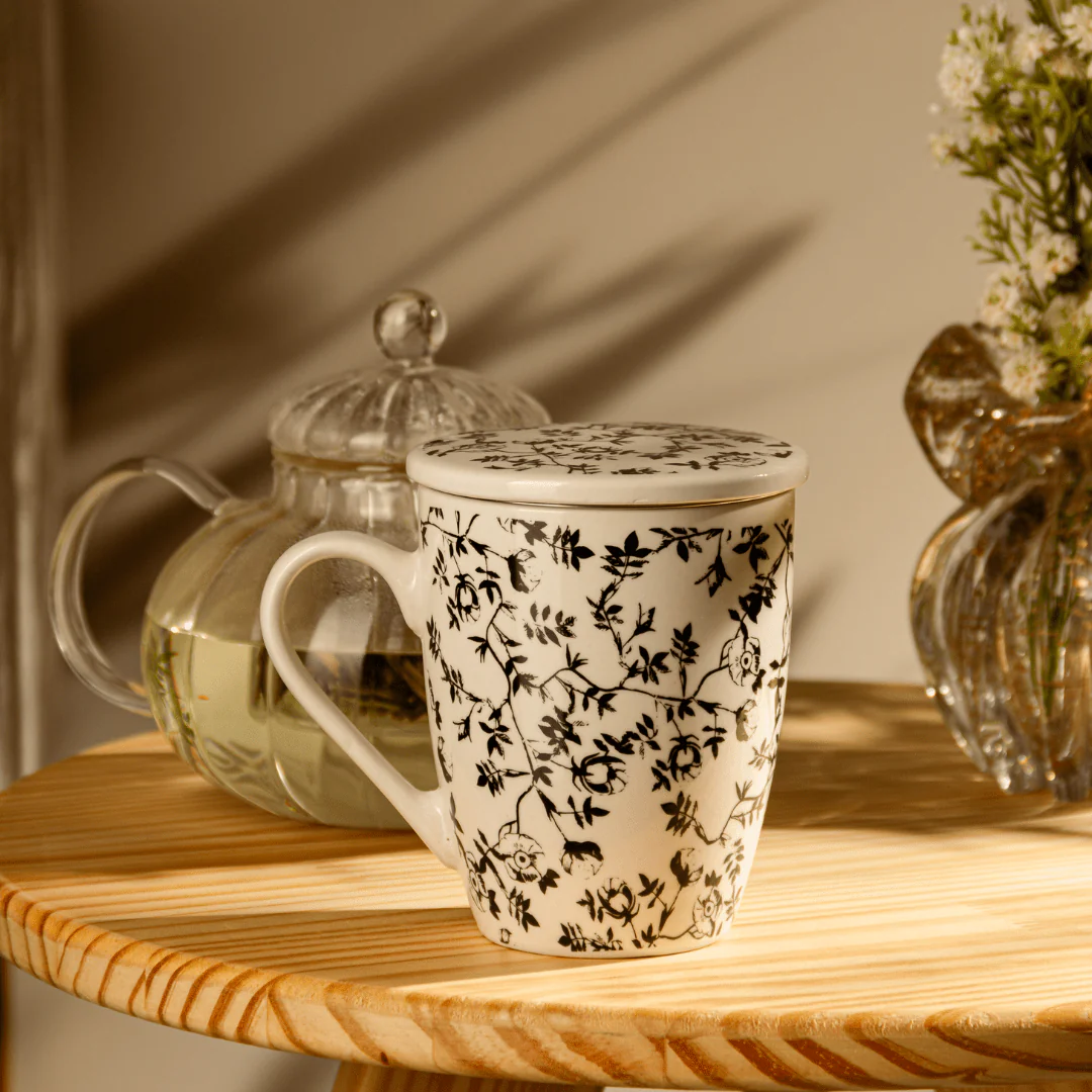 Caneca Porcelana com Tampa e Filtro Super White Tiny Flowers 340ml - Image 2