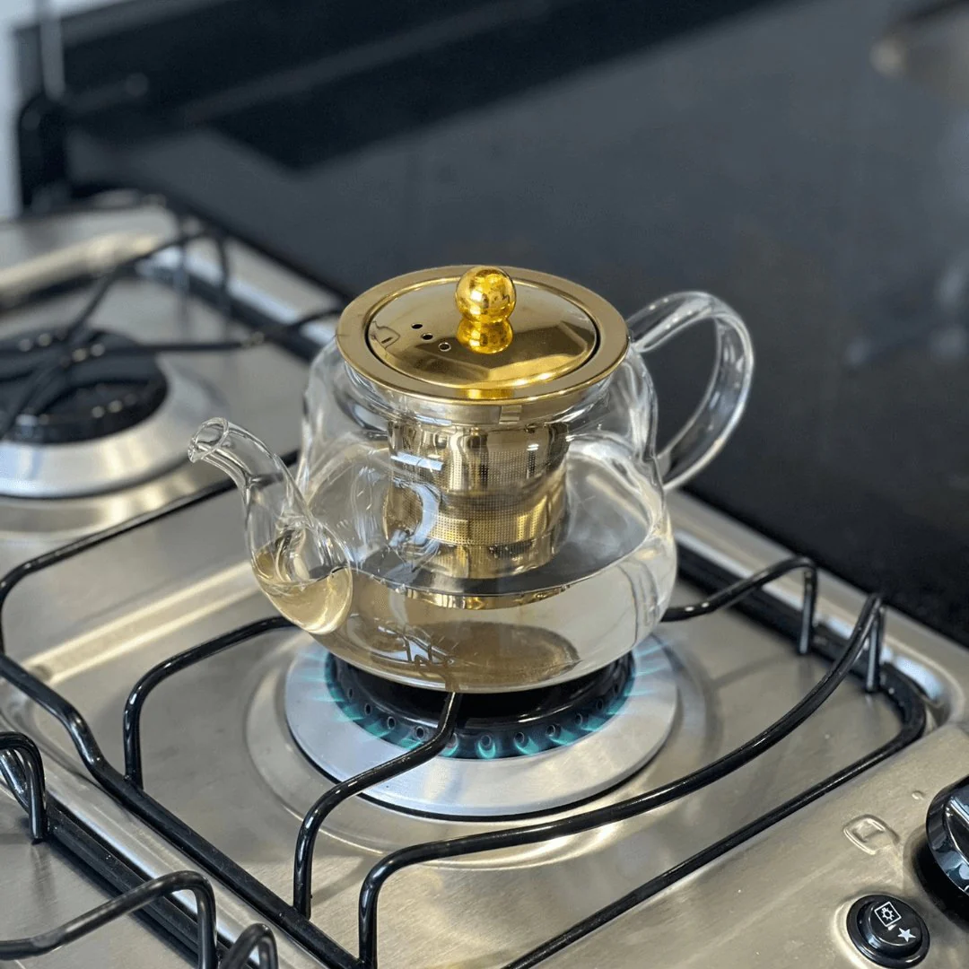 Chaleira de Vidro Borossilicato com Infusor Dourado Inox 600ml