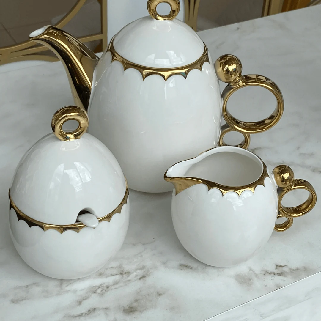 Conjunto Para Café Bule Açucareiro Leiteira Porcelana Dourado - 3 Peças - Image 2