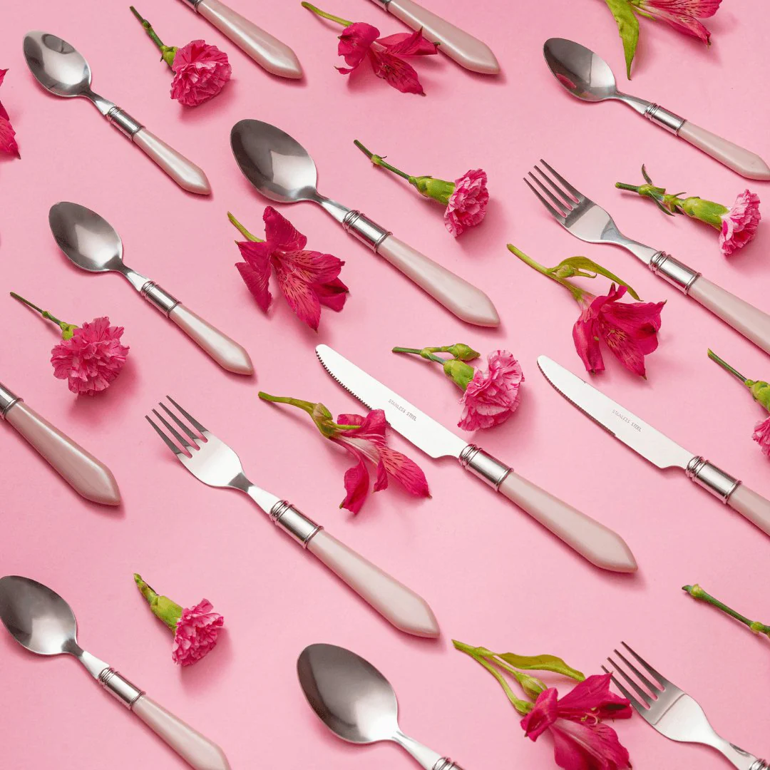 Faqueiro 24 Peças em Aço Inox com Cabo de Plastico Mother Pearl Rosa 26cm - Image 3