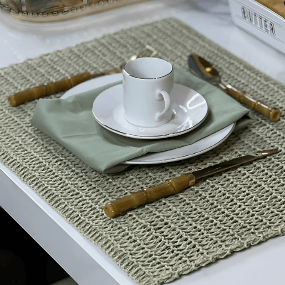 Jogo 4 Xícaras de Café Porcelana Royal Branco e Borda Dourada 90ml 4 Peças - Image 2