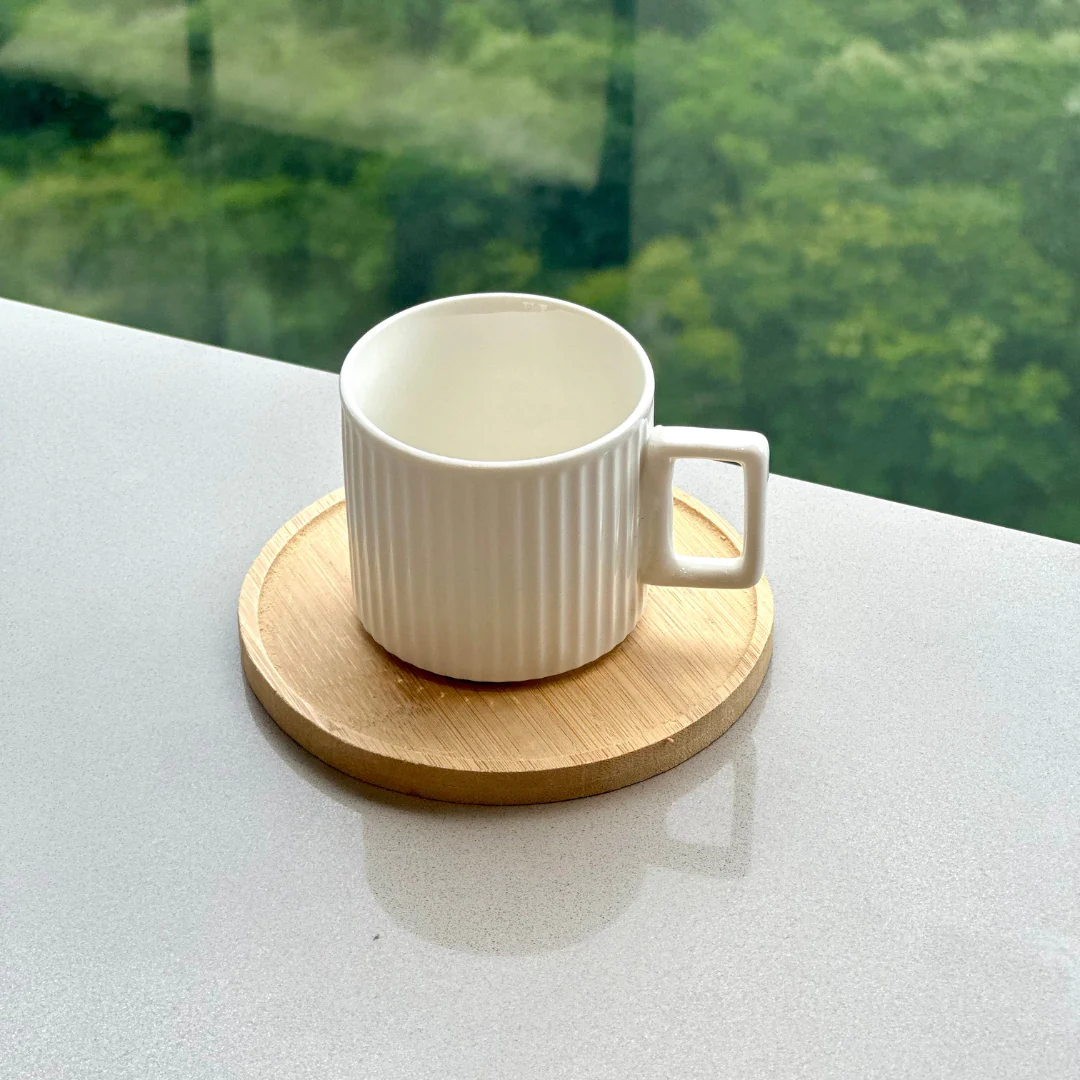 Jogo 6 Xicaras de Café Branca em Porcelana com Pires de Madeira 90ml - Image 3