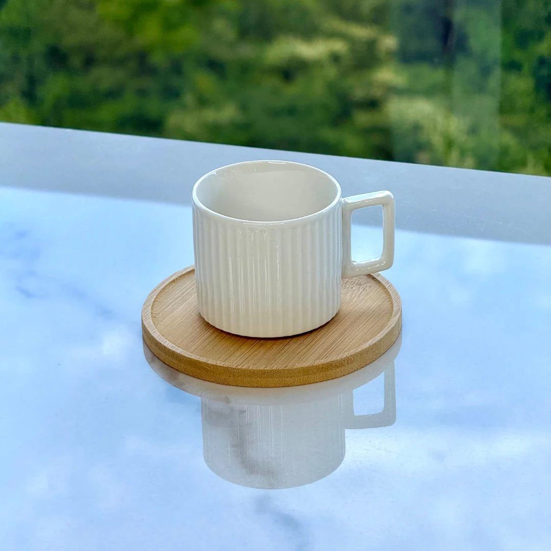 Jogo 6 Xicaras de Café Branca em Porcelana com Pires de Madeira 90ml - Image 4