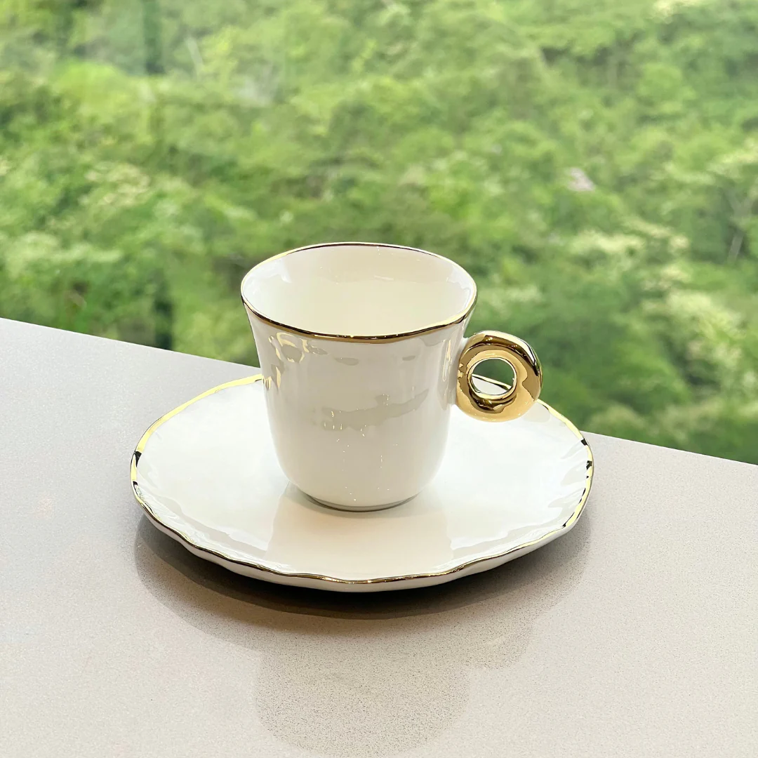 Jogo 6 Xicaras de Café com Pires Cerâmica Branco e Dourado 80ml - Image 2