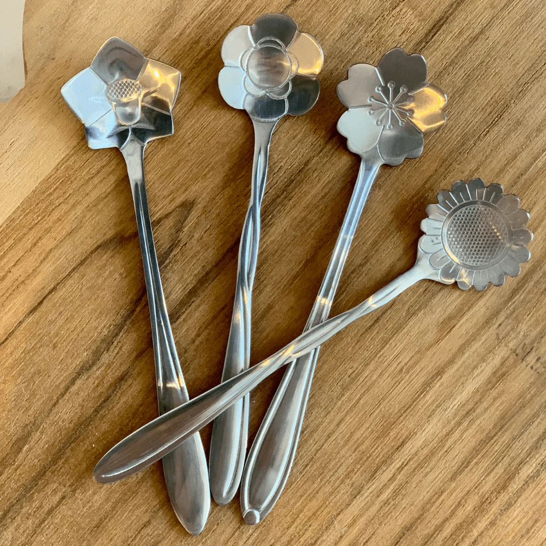 Jogo de Colheres em Aço Inox Estilo Flor 4 Peças - Image 4