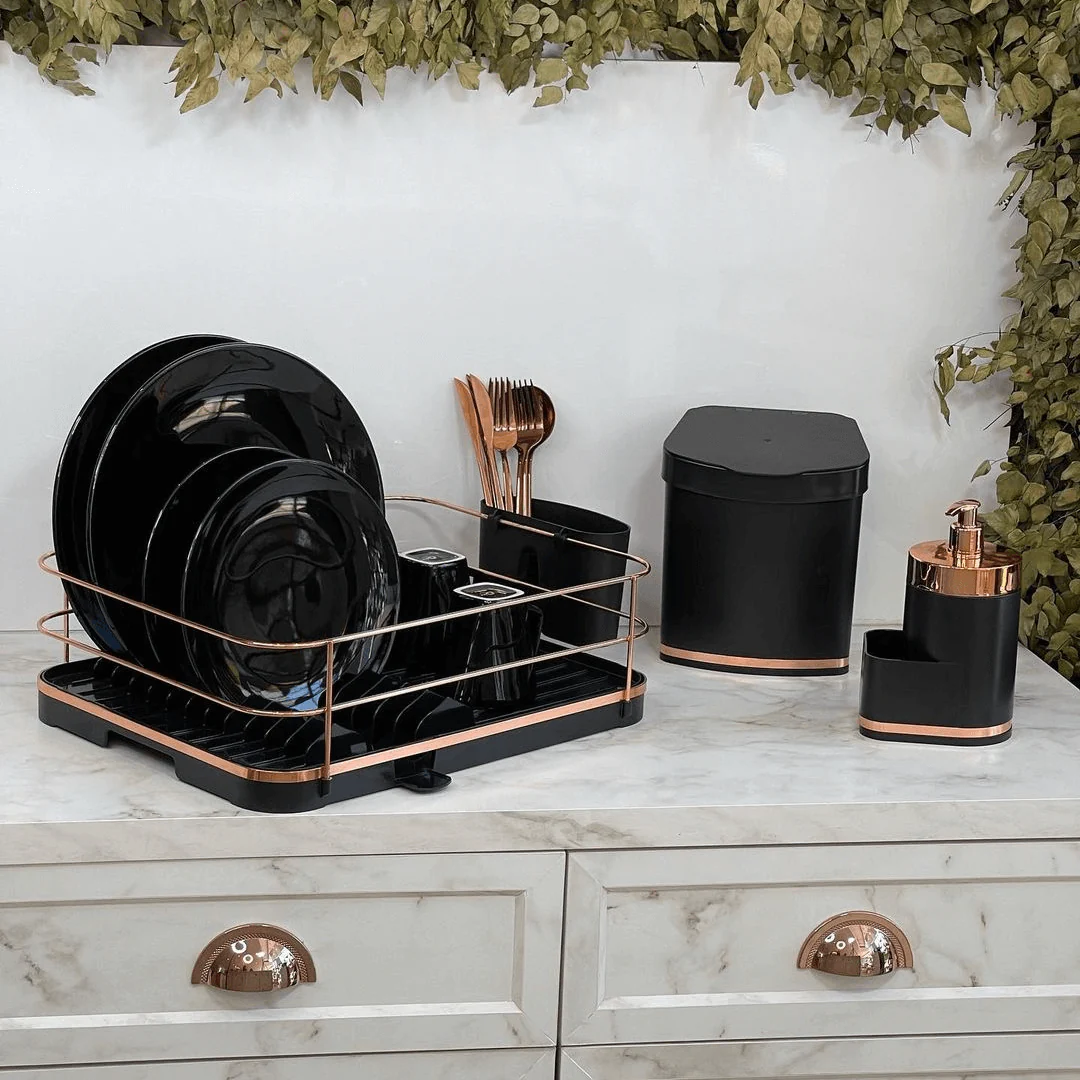 Lixeira 2,5 Litros Preta Com Faixa Rose Gold - Image 2