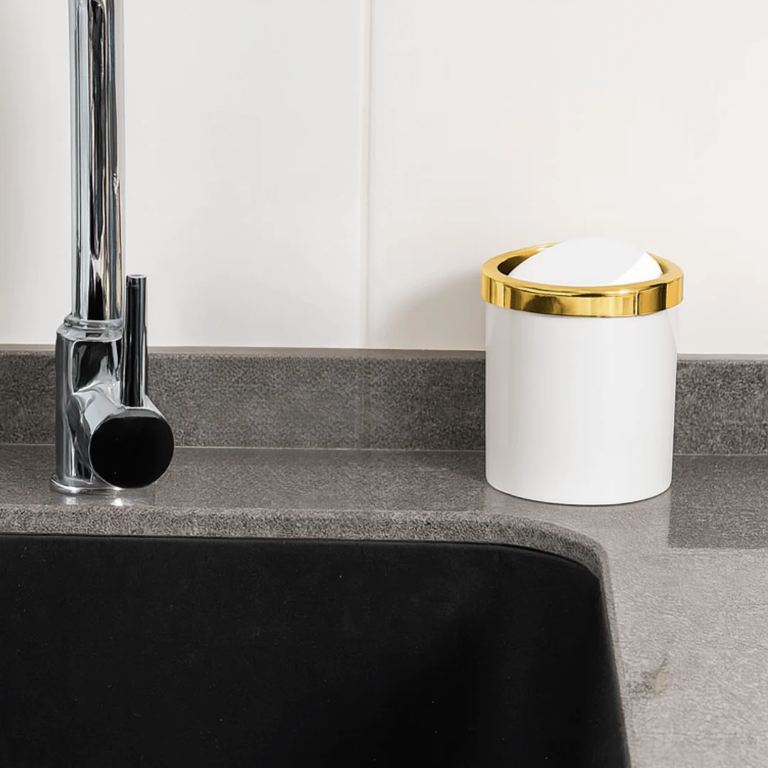 Lixeira Basculante 5 Litros Branco com Dourado - Image 2