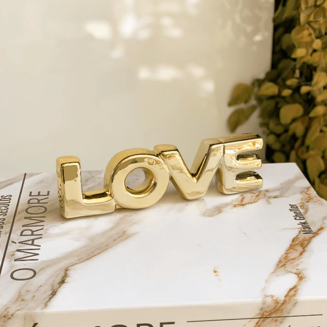 Love em Porcelana Dourado 21cm