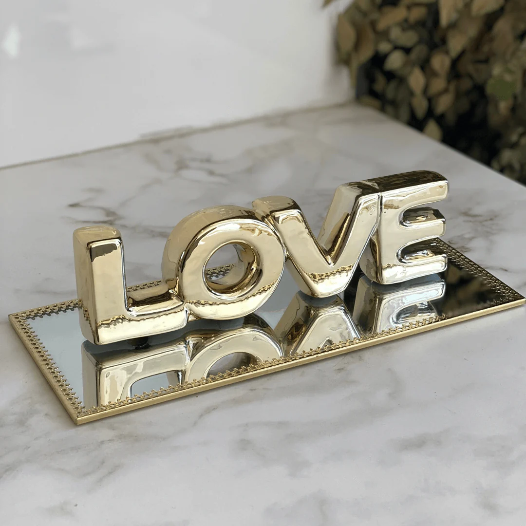 Love em Porcelana Dourado 21cm - Image 3