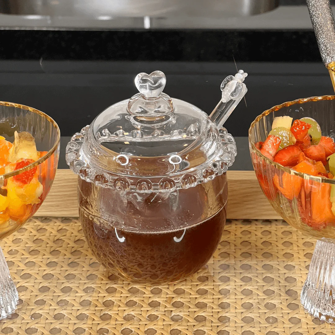 Meleira de Cristal Chumbo com Pegador e Detalhes em Formato de Coração - Image 11
