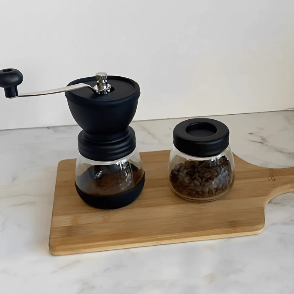 Moedor de Café Manual em Aço Inox com Pote de Vidro Preto 20cm - Image 2