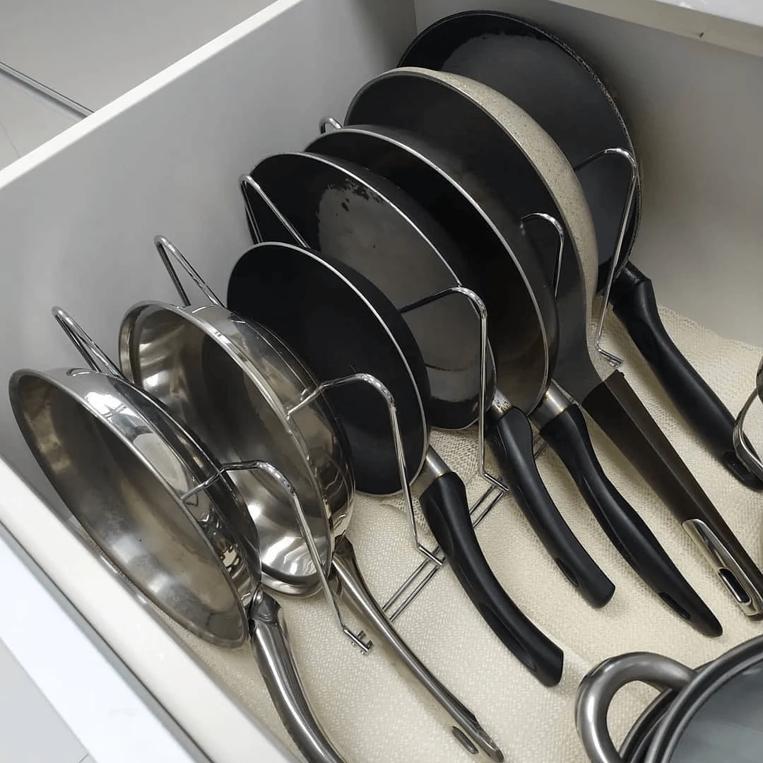 Suporte Organizador Para Formas e Travessas Cromado - Image 4