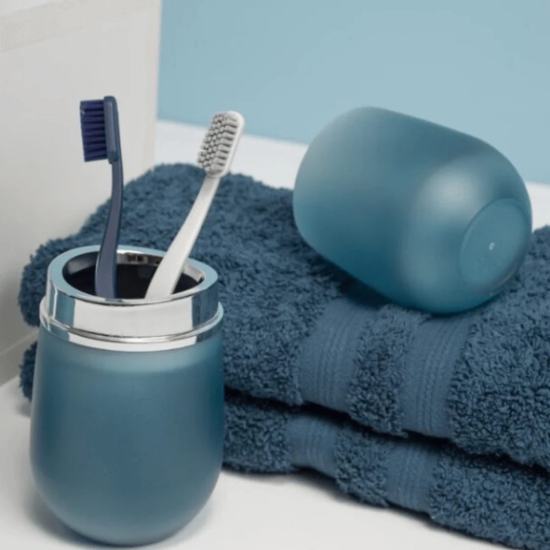 Porta Escovas e Pasta de Dente Com Tampa Belly Soft Azul Glacial - 20 cm - Image 2