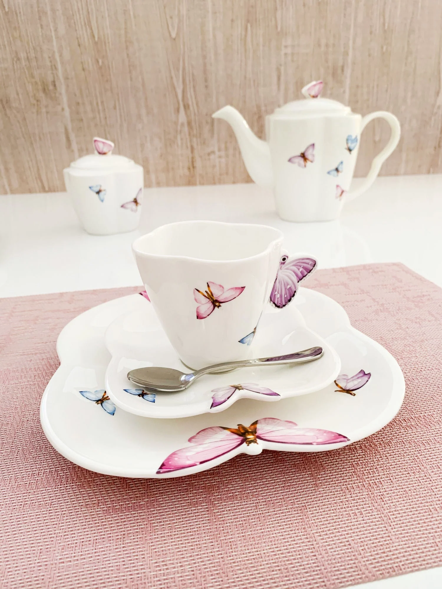 Prato de Sobremesa Porcelana Borboletas Branco 19cm - Image 3