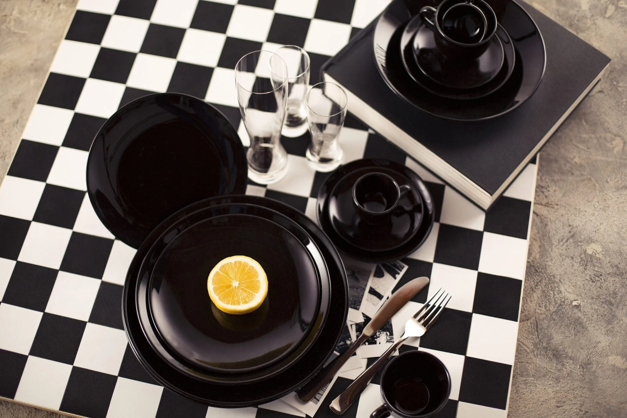 Prato Raso de Porcelana Preto Black - 28 cm - Image 2