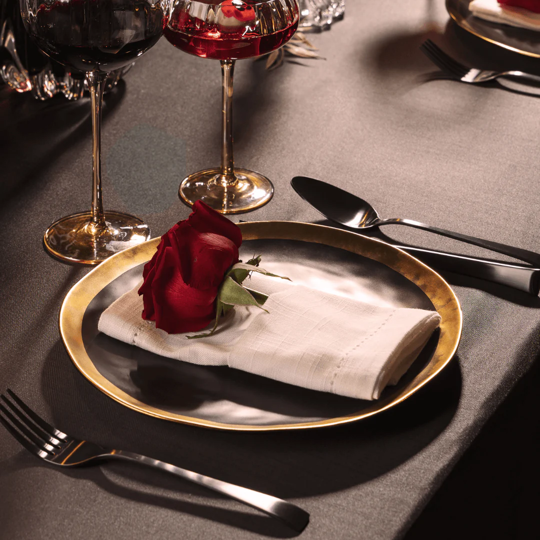 Prato Raso Dubai em Porcelana Preto e Dourado 25cm - Image 2