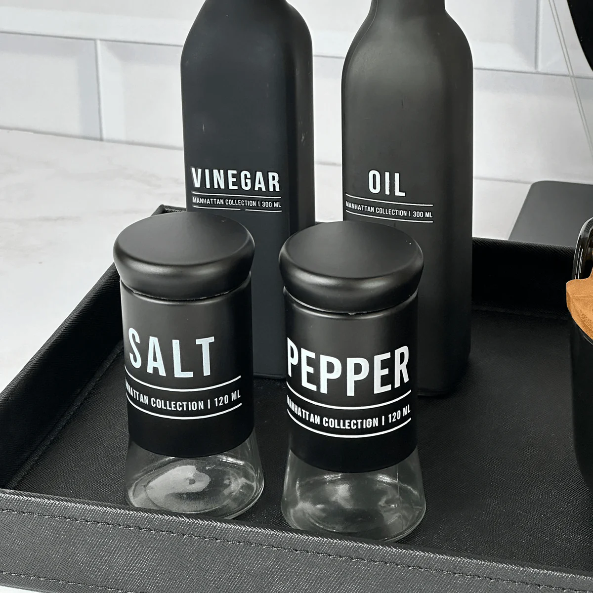 Saleiro e Pimenteiro Manhattan Preto 120ml 2 Peças - Image 2