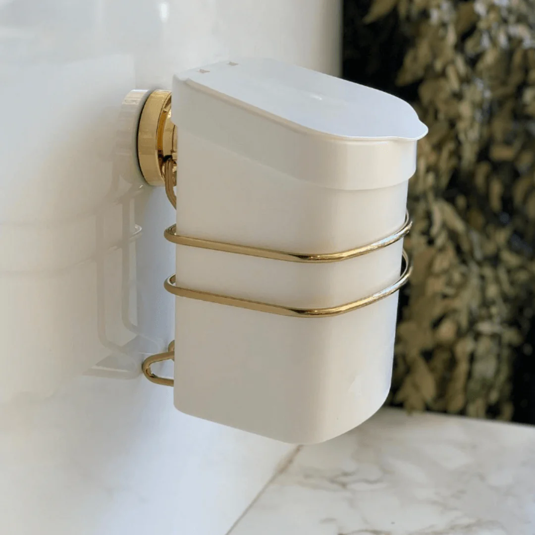 Suporte Com Lixeira De Fixacao Ventosa Branco com Dourado 2,5 Litros - Image 2