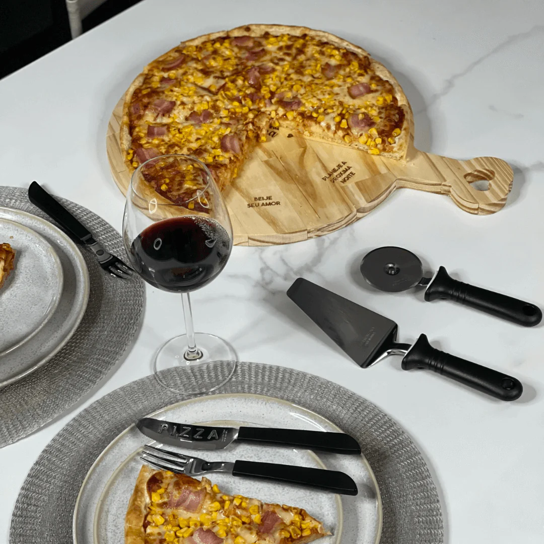 Tábua de Madeira Pinus para Pizza Coração 47cm - Image 7