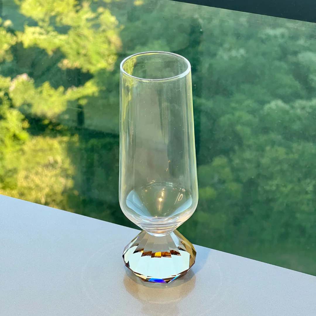 Taça Copo de Vidro para Champanhe com Base Diamante Âmbar 250ml - Image 4