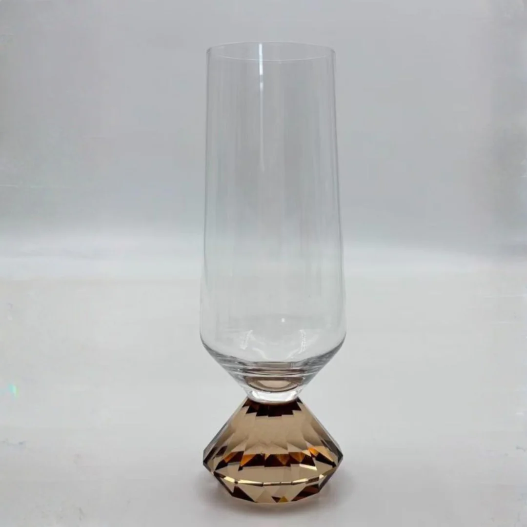 Taça Copo de Vidro para Champanhe com Base Diamante Âmbar 250ml - Image 7