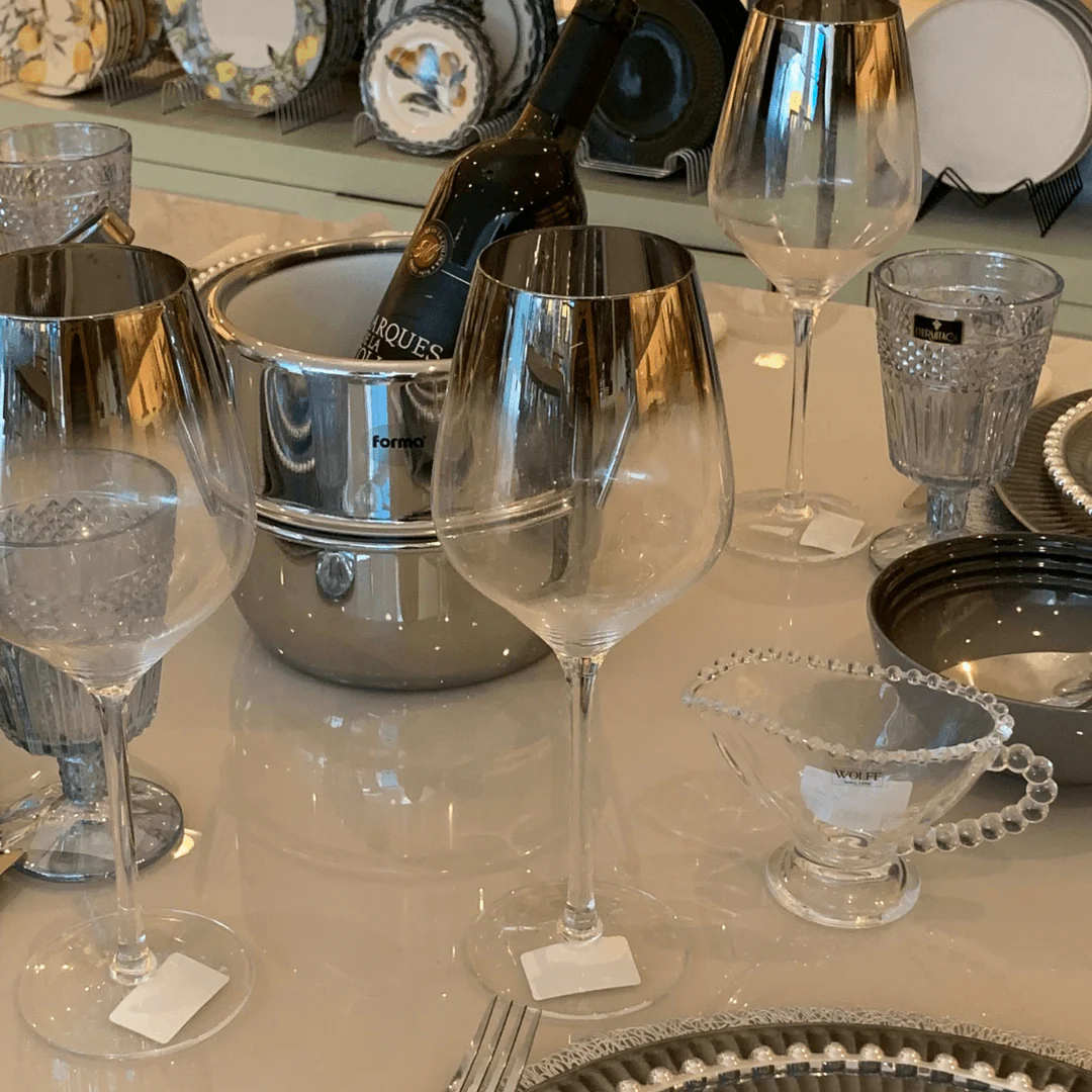 Taça de Vidro para Vinho Tinto Degradê Cromada - Image 3