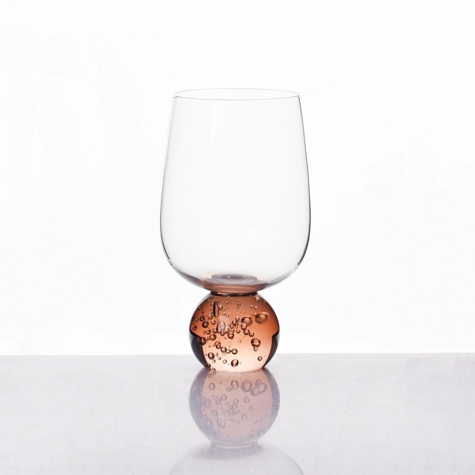 Taça Copo para Vinho Vidro com Base Esfera Transparente e Âmbar 540ml - Image 6