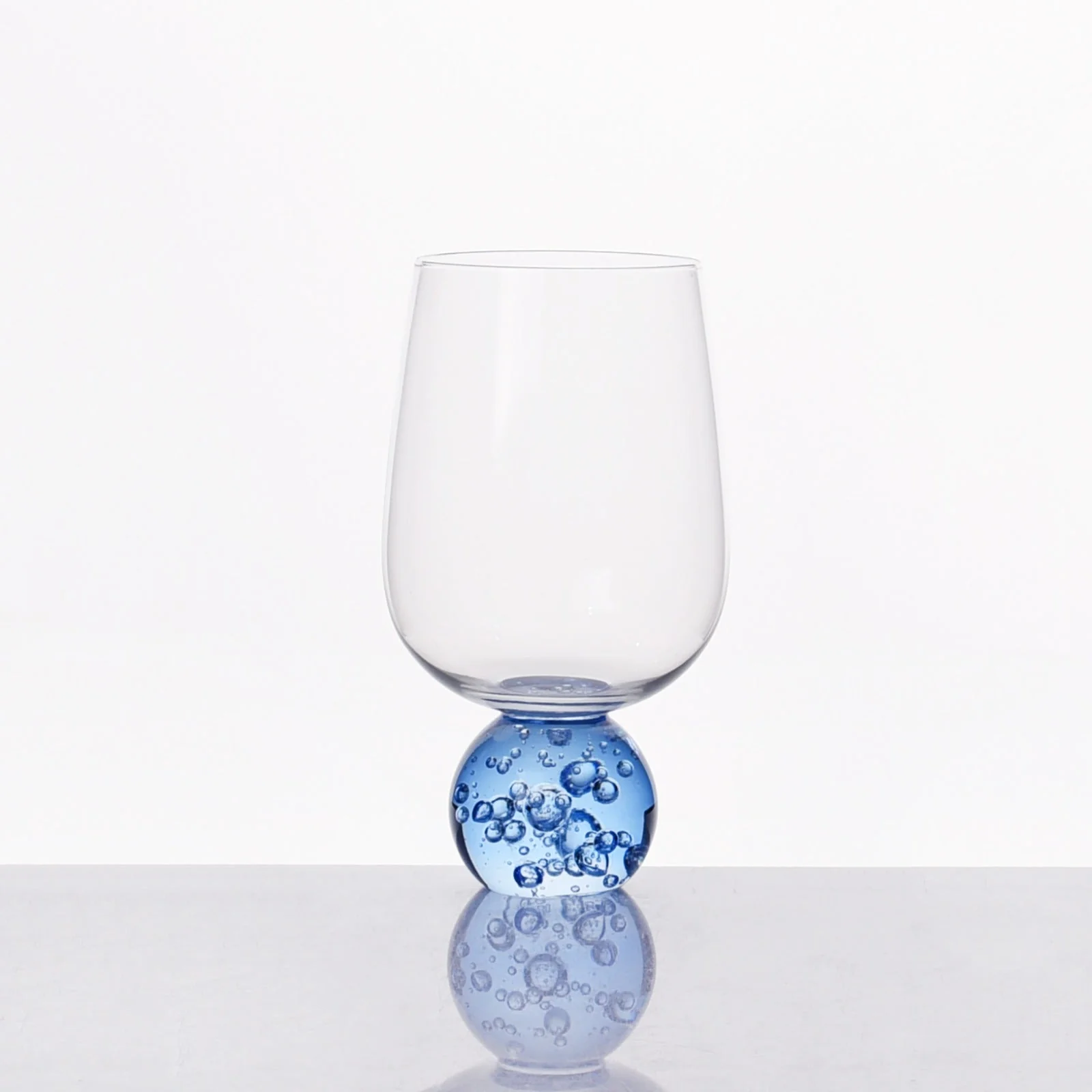 Taça Copo para Vinho Vidro com Base Esfera Transparente e Azul 540ml - Image 4