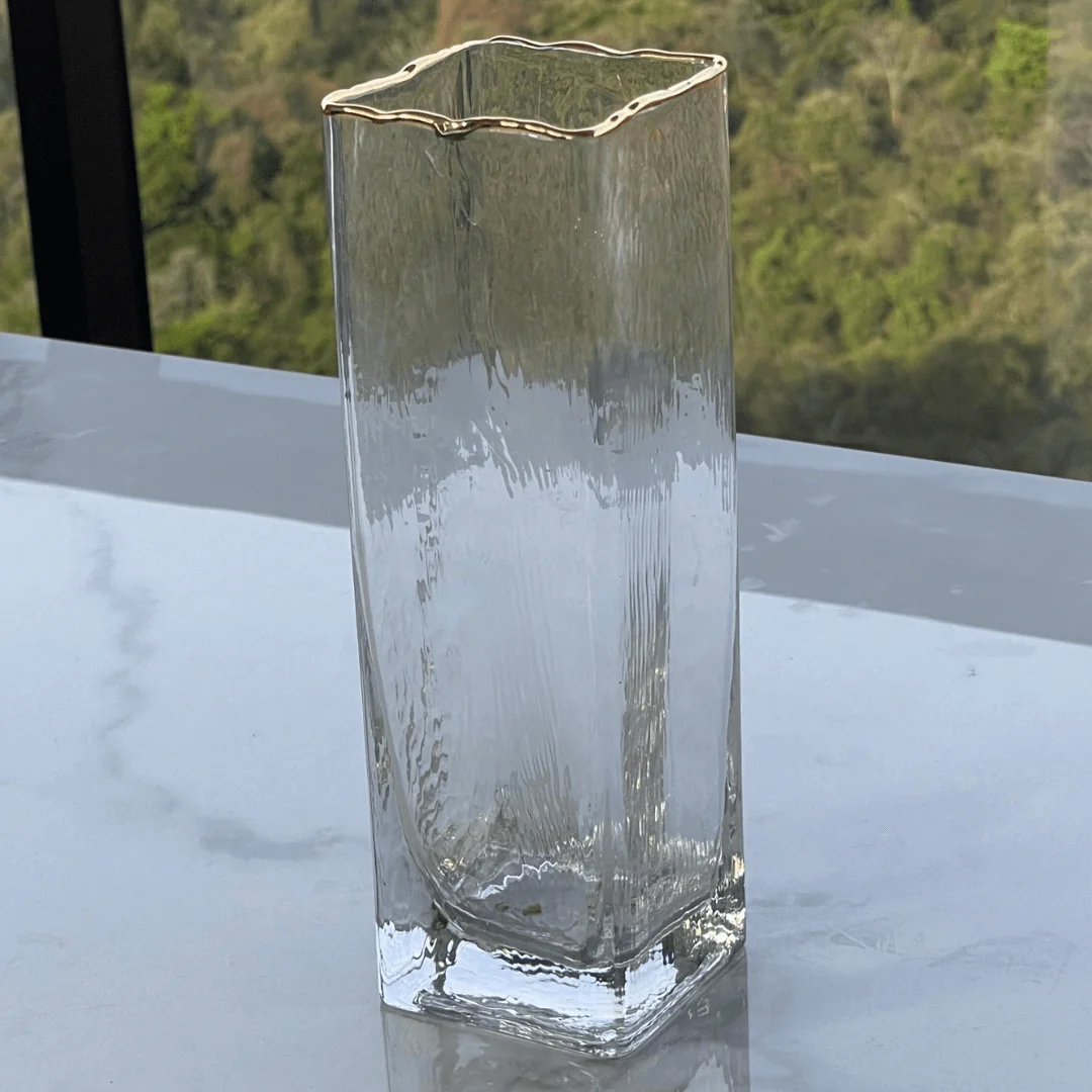 Vaso Quadrado Transparente com Borda Dourada 25,5cm