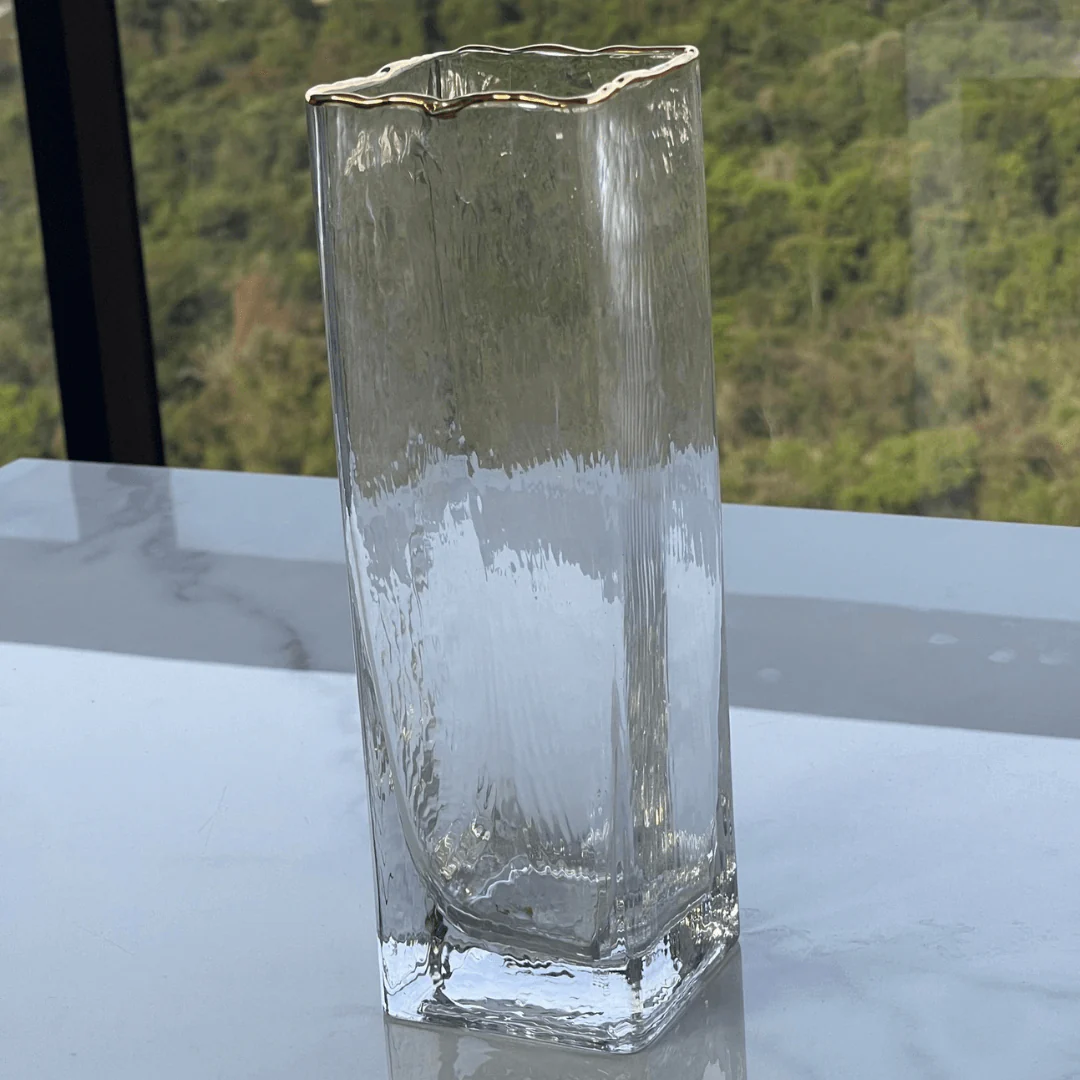 Vaso Quadrado Transparente com Borda Dourada 25,5cm - Image 3